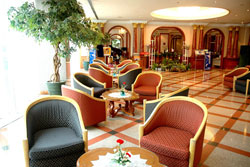 Lobby Royal Benja Hotel